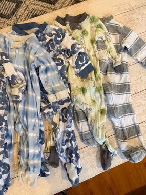 Burt’s Bees Baby Footed Pajama Bundle, one newborn, three 0-3m, four 3-6m